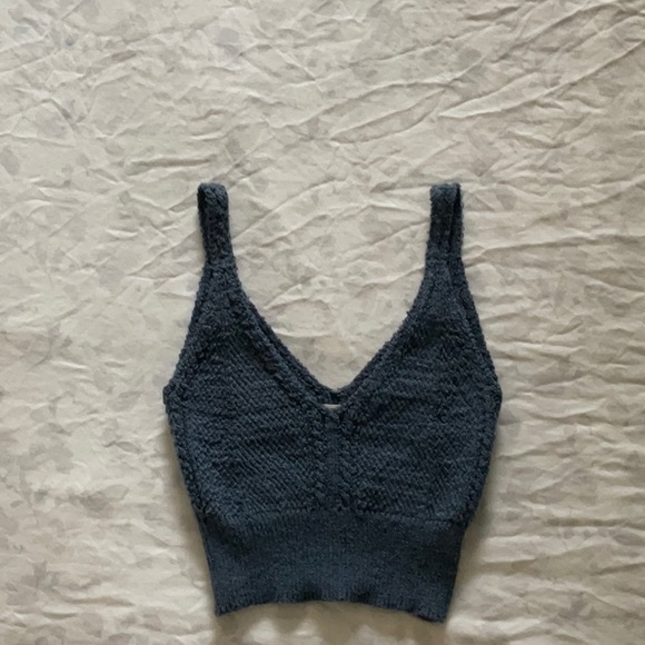 CROP TOPS - Picture 1 of 1